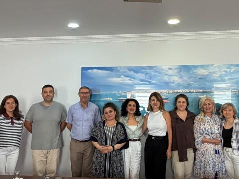 Kalite Koordinatörlüğümüzde 14 yıl boyunca önemli katkılar sunan Sayın Tülin ÖZUĞUR'a emekleri ve özverili çalışmaları dolayısıyla kurumumuz adına teşekkür eder, çalışma hayatında başarı